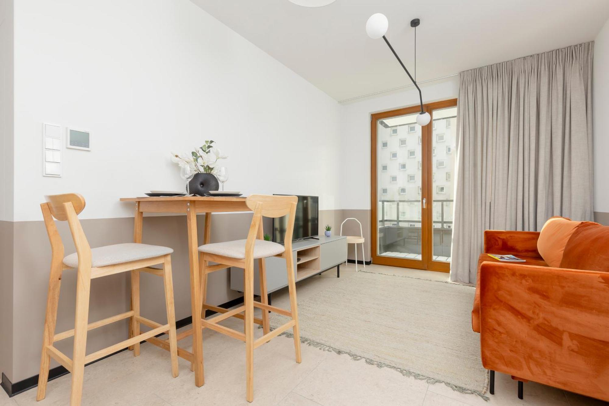 Arsenal Center By Renters * Warsaw