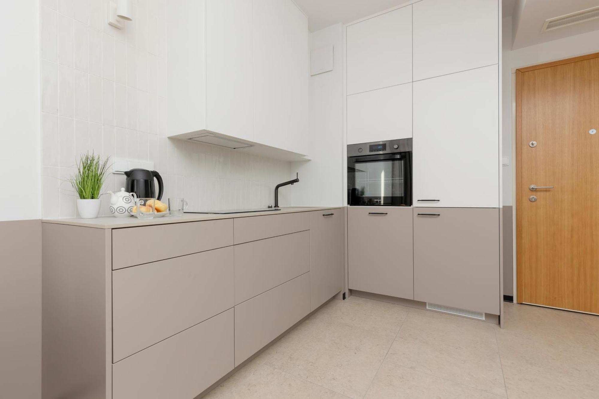 Arsenal Center By Renters * Warsaw